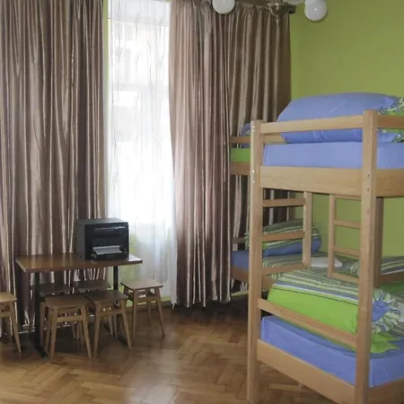 Kolibri Hostel *